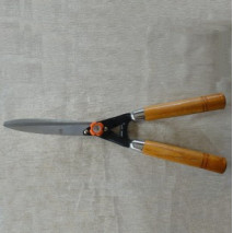 Garden Scissors - Pruning Scissors